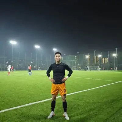 萧飞